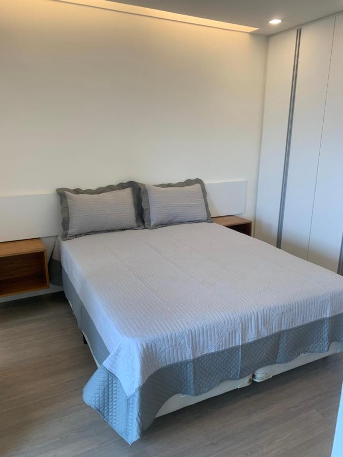 Flat Com 65 Metros; Sala; Duas Suites; Cozinha Recem-Reformado Rio de Janeiro Exterior foto