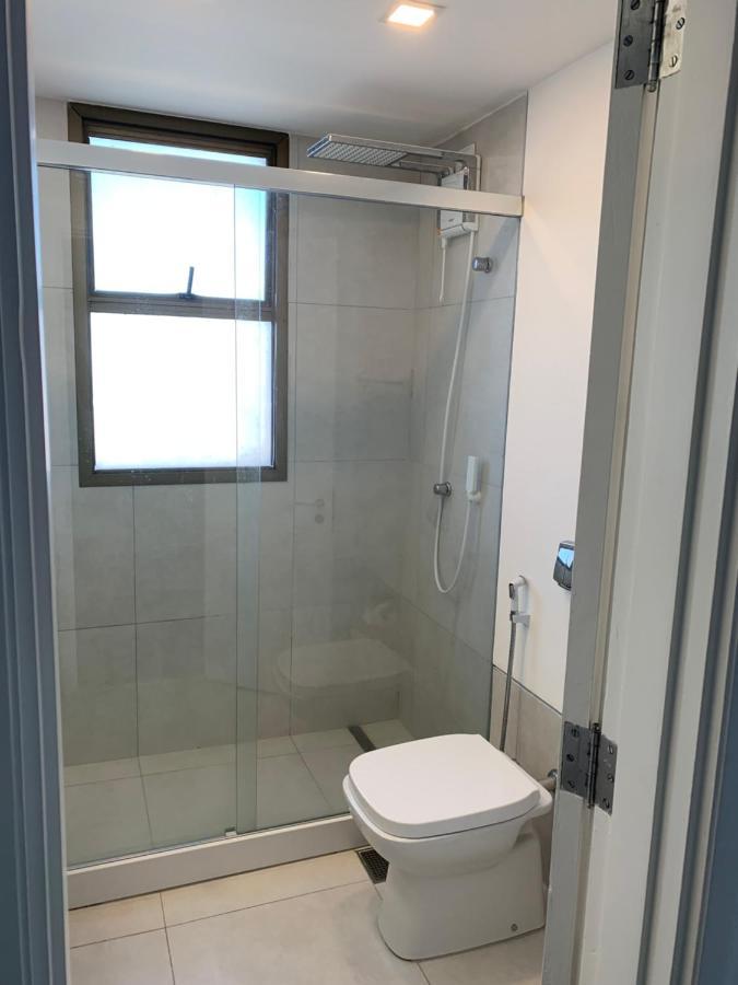 Flat Com 65 Metros; Sala; Duas Suites; Cozinha Recem-Reformado Rio de Janeiro Exterior foto